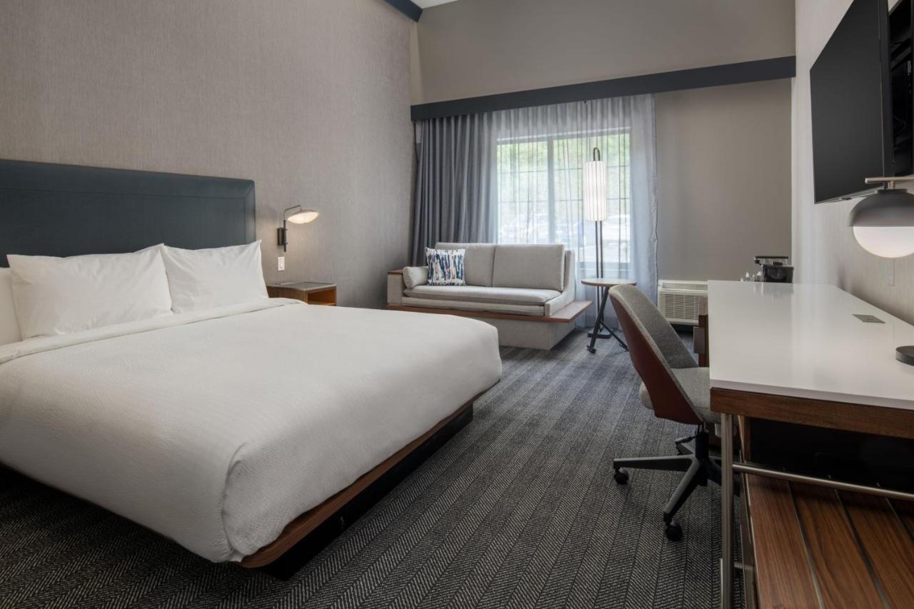Courtyard By Marriott Olympia Hotel Exterior foto